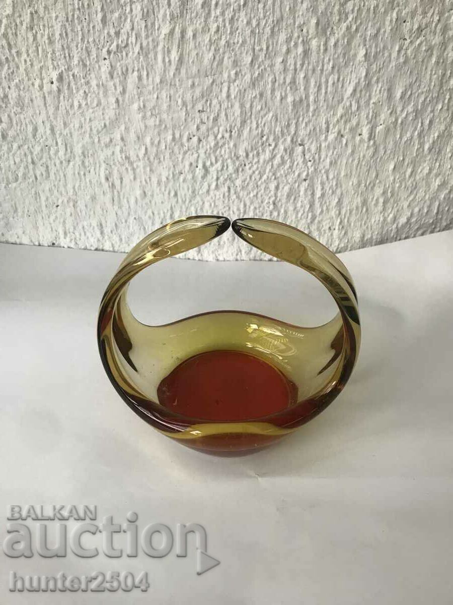 Γυαλί σε χρώμα καλαθιού