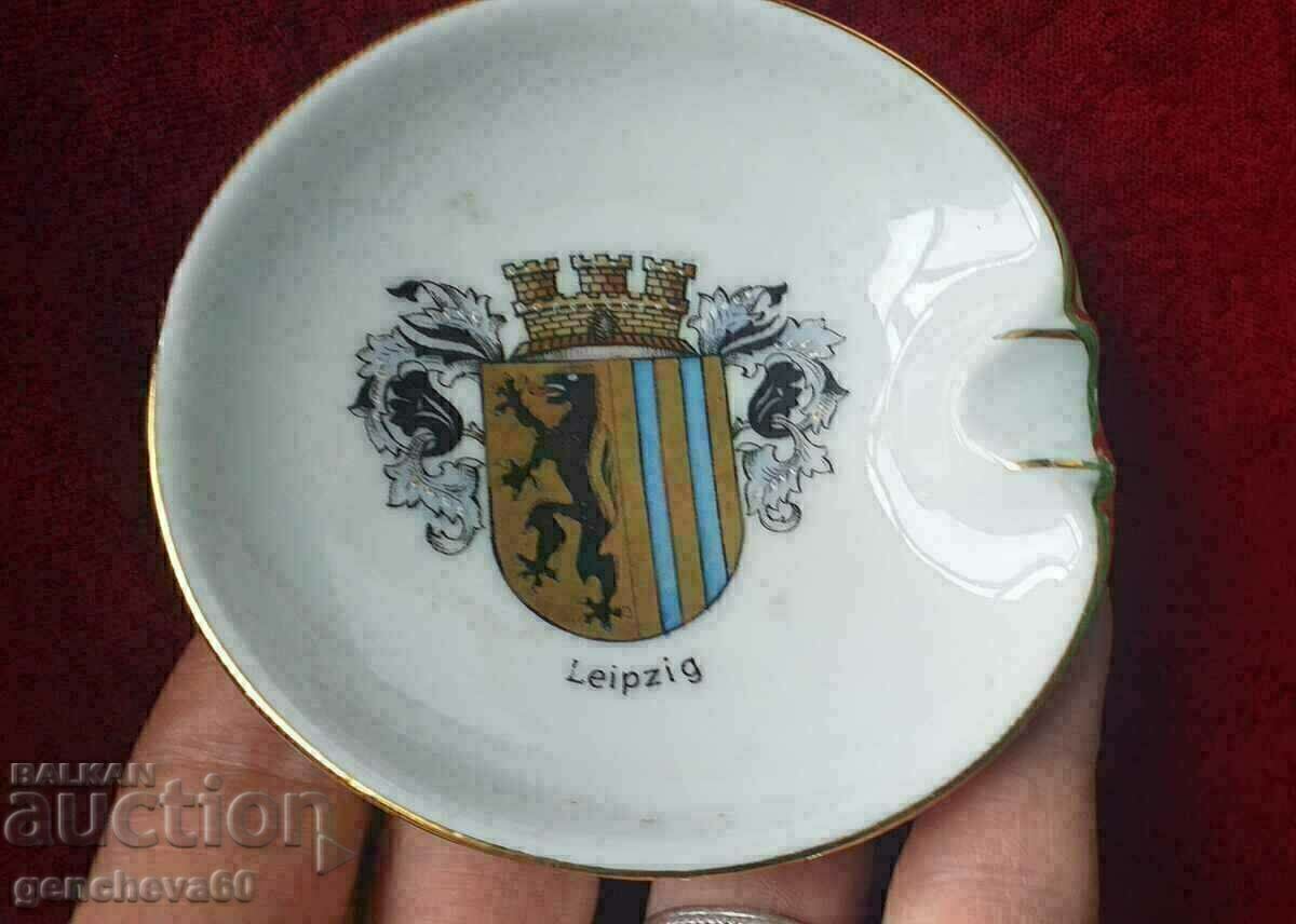 Vintage Kahla Porcelain Ashtray with Coat of Arms - 6 Vintage Kahla Porcelain Ashtray with Coat of Arms - 6