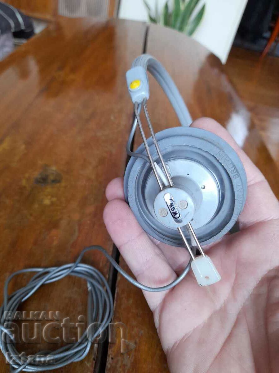 Delivery of Old AKG headphones Delivery of Old AKG headphones