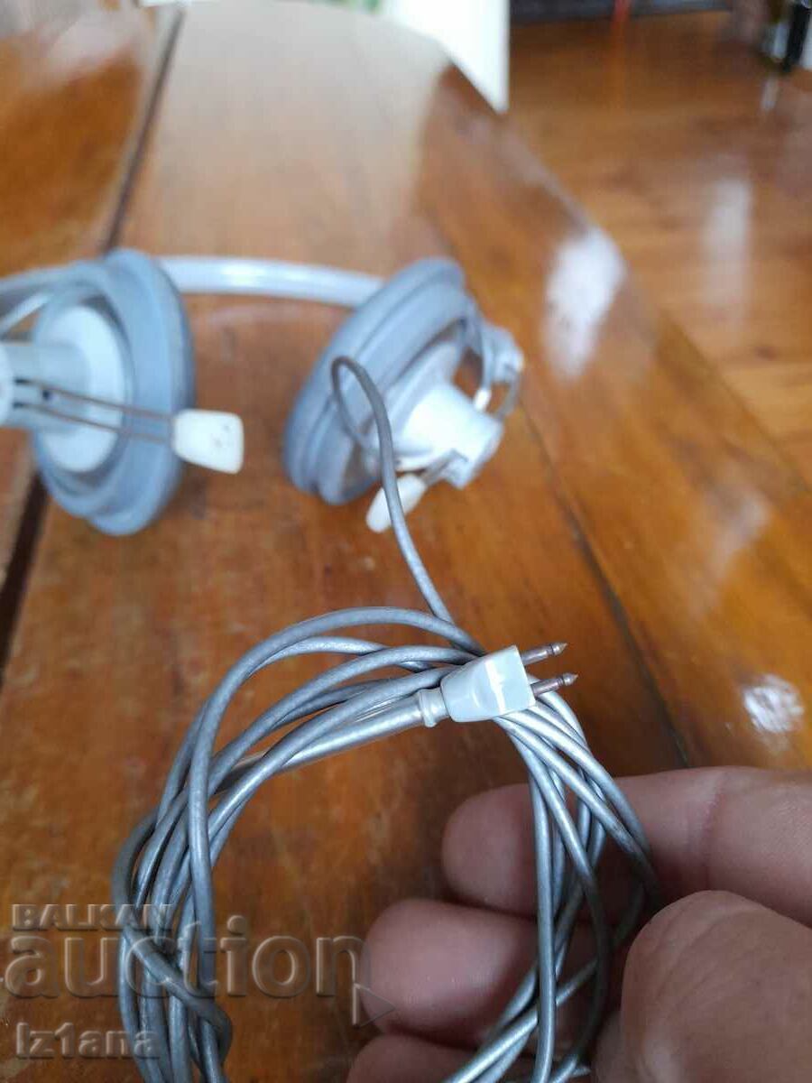 Old AKG headphones - 6 Old AKG headphones - 6