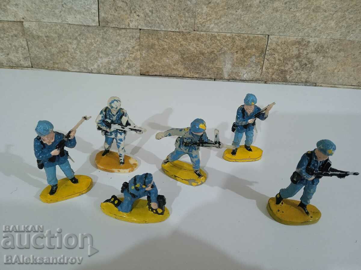 Lot 6 pcs. painted soldiers with price 18.00 BGN | € 9.20 Lot 6 pcs. painted soldiers with price 18.00 BGN | € 9.20