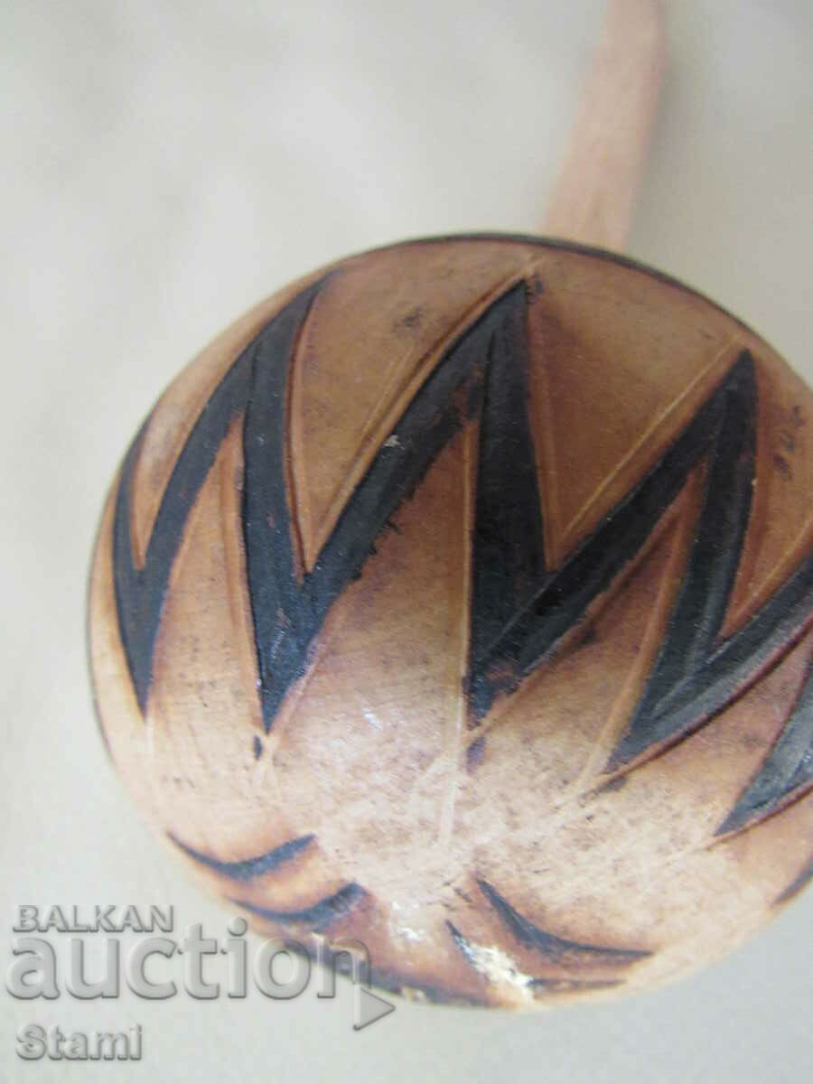 Auction Maroon from the monkey balls Auction Maroon from the monkey balls