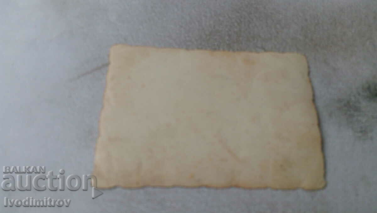 Photo Man and four young girls in winter with price 0.85 BGN | € 0.43 Photo Man and four young girls in winter with price 0.85 BGN | € 0.43