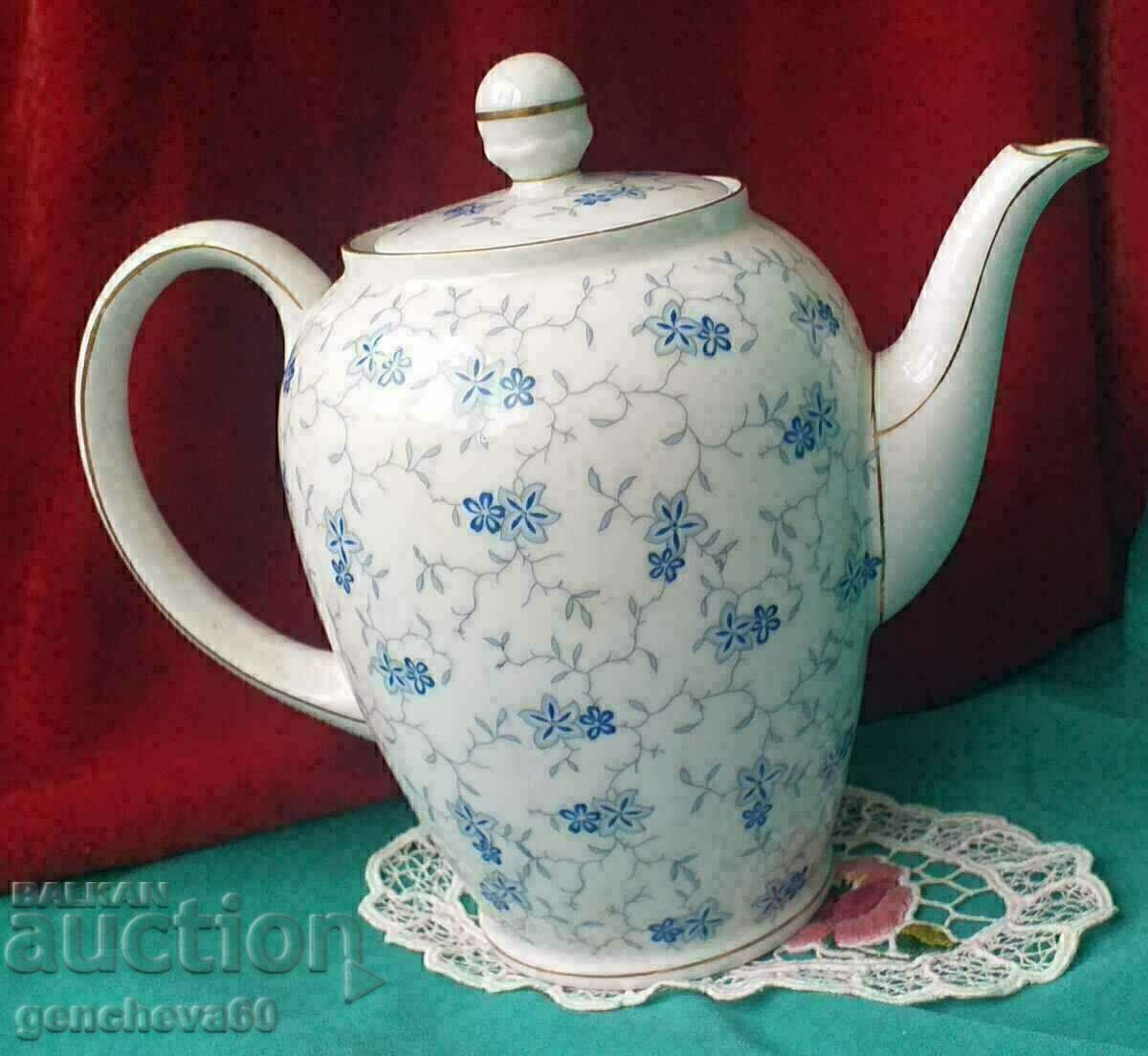 Beautiful porcelain teapot, Hanelore/Bavaria pitcher Beautiful porcelain teapot, Hanelore/Bavaria pitcher