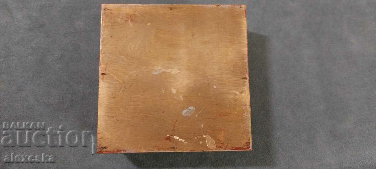 Wooden box - 6 Wooden box - 6