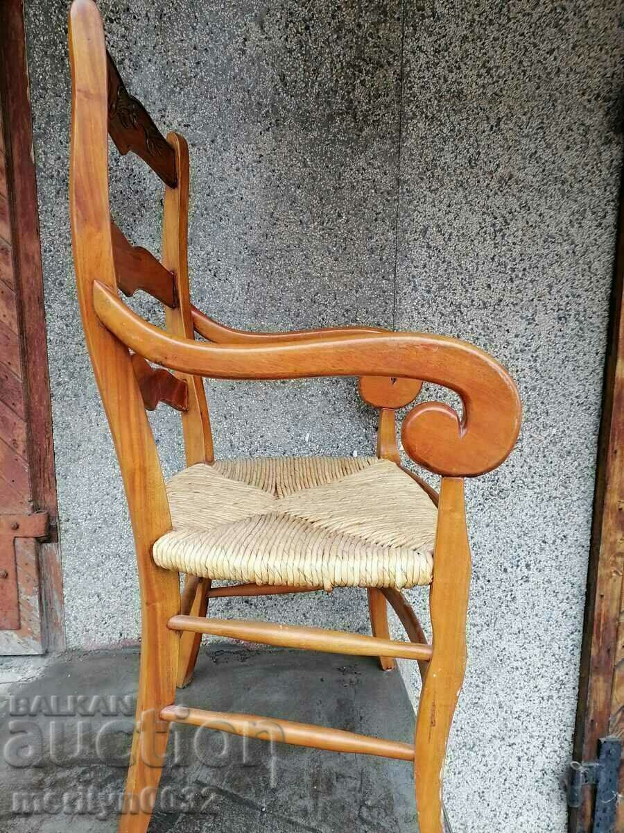 Delivery of Chair with wood carving old branded chair intellectual comfort Delivery of Chair with wood carving old branded chair intellectual comfort