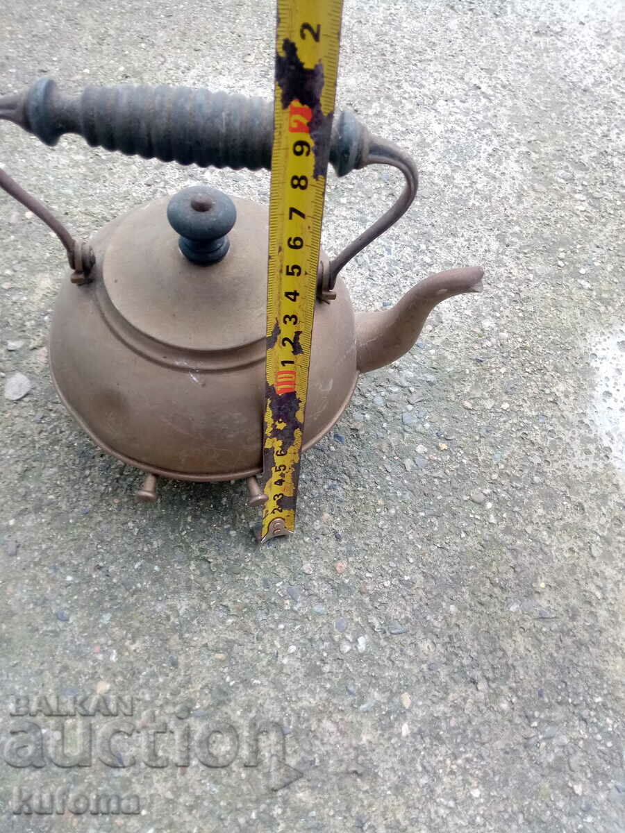 English brass kettle with price 29.99 BGN | € 15.33