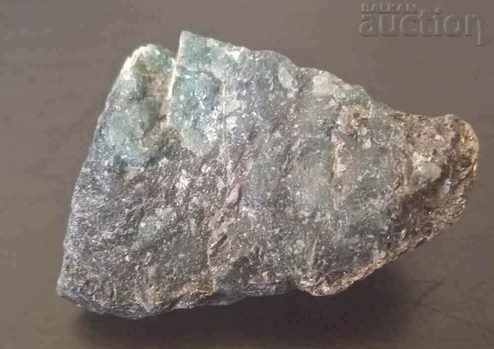 Piatra minerala Smarald