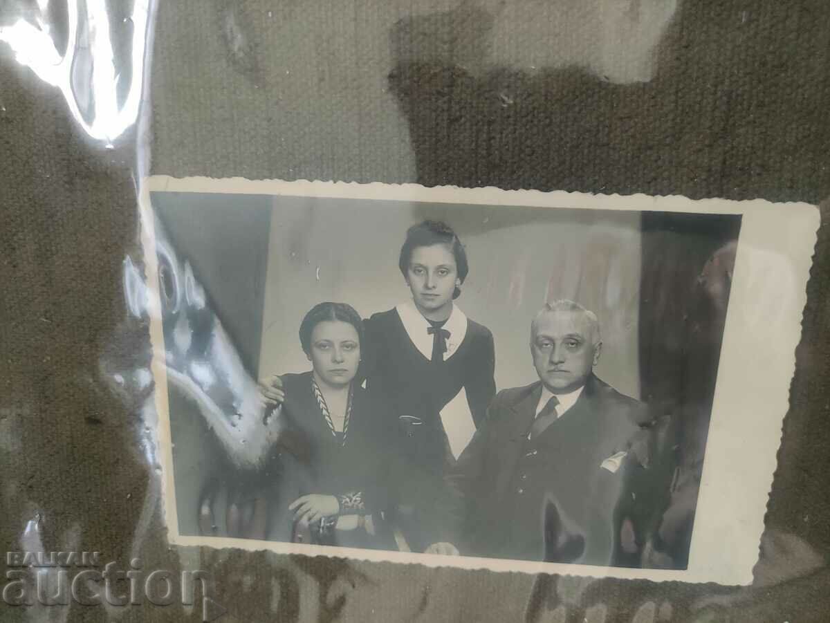 Todor Kozhuharov with his family