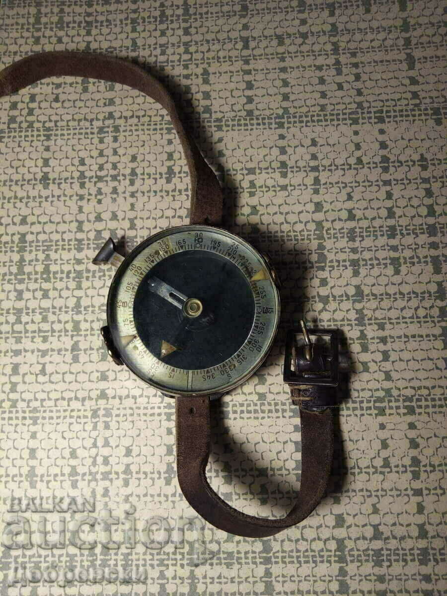 Old compass, North-South directions, from 1946.