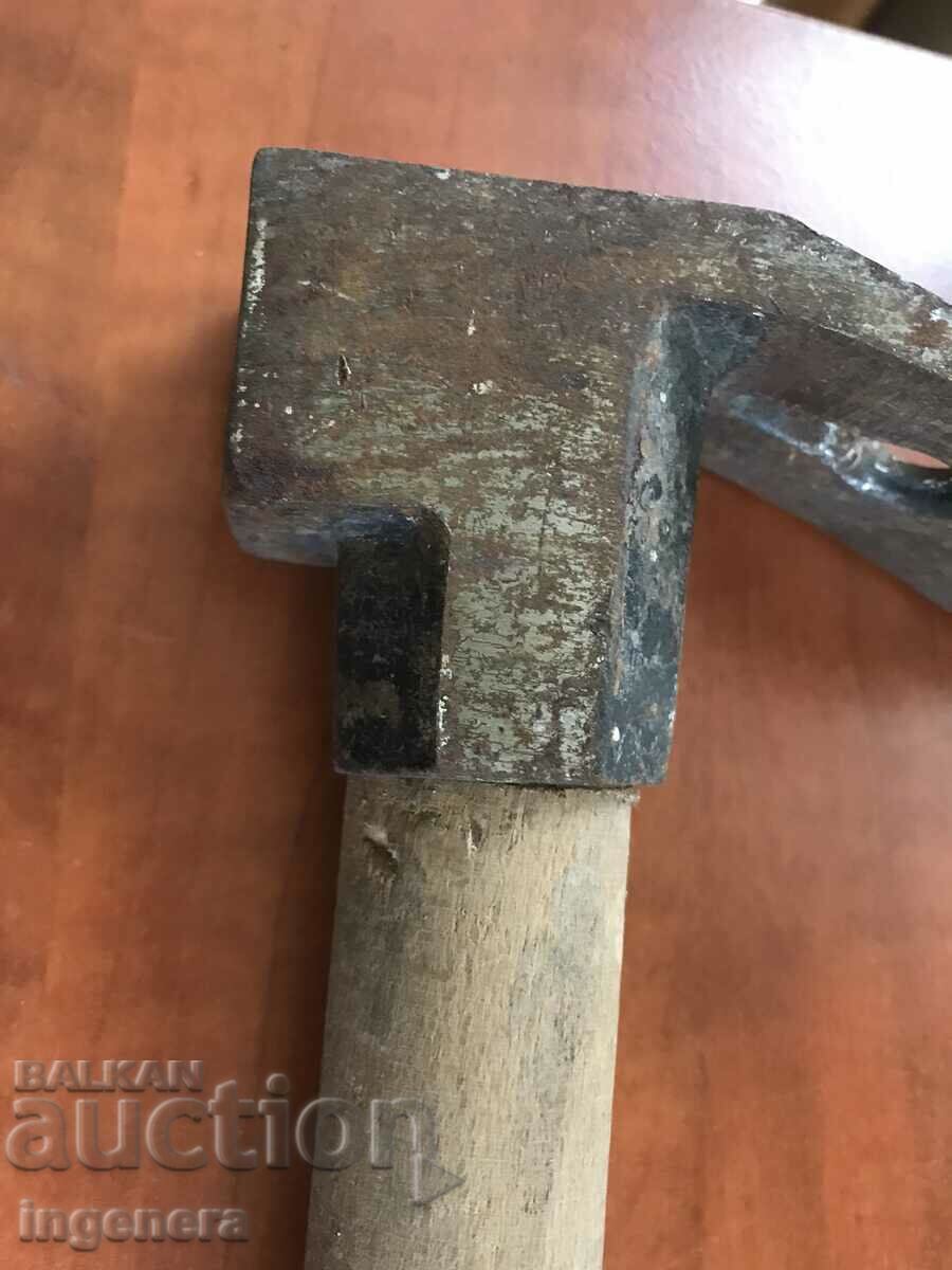 TESLA TOOL WITH WOODEN HANDLE - 6 TESLA TOOL WITH WOODEN HANDLE - 6