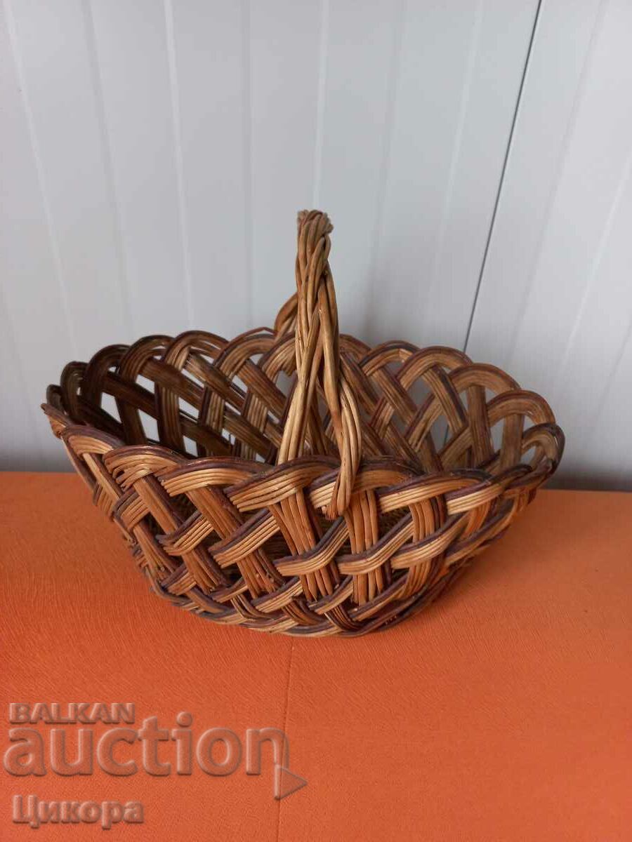 OLD PANER WICKED BASKET 1