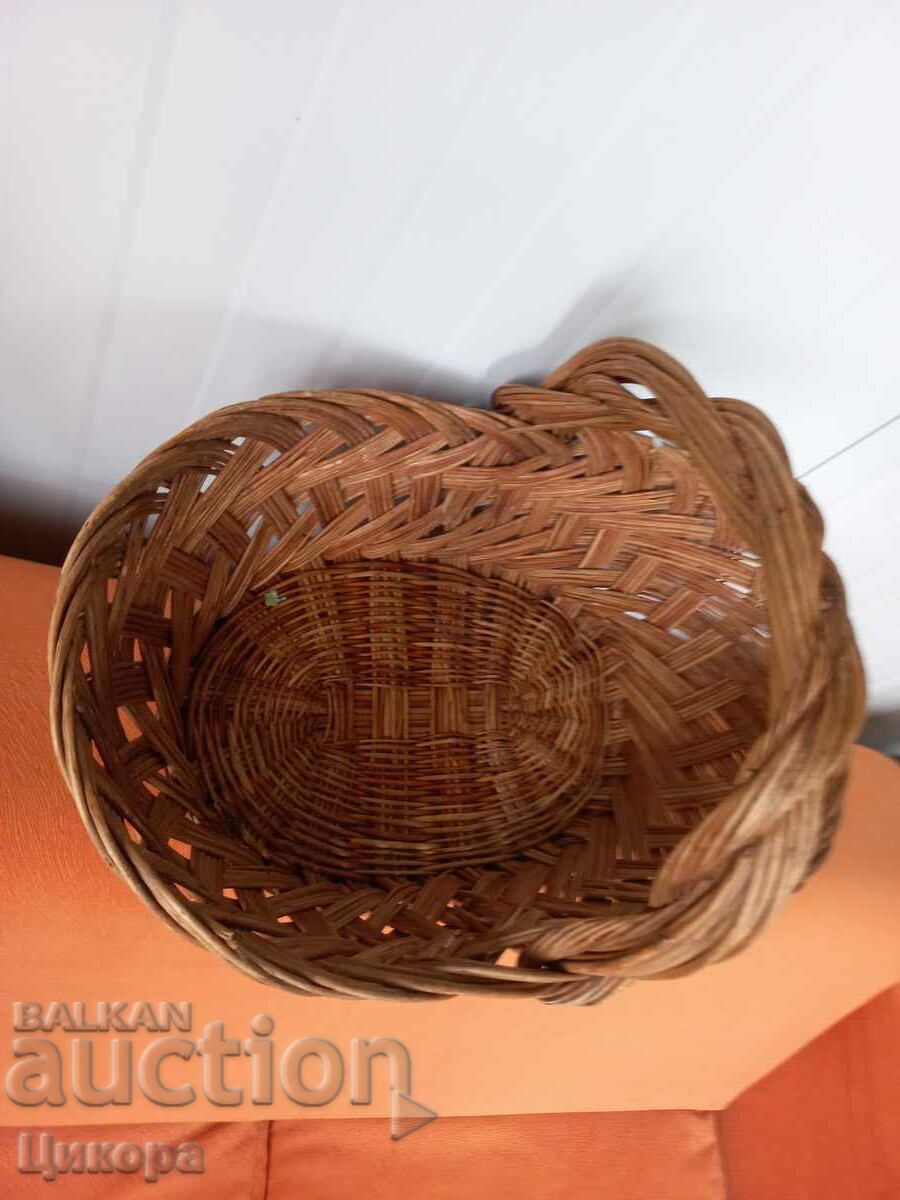 Auction OLD PANER WICKED BASKET 3 Auction OLD PANER WICKED BASKET 3