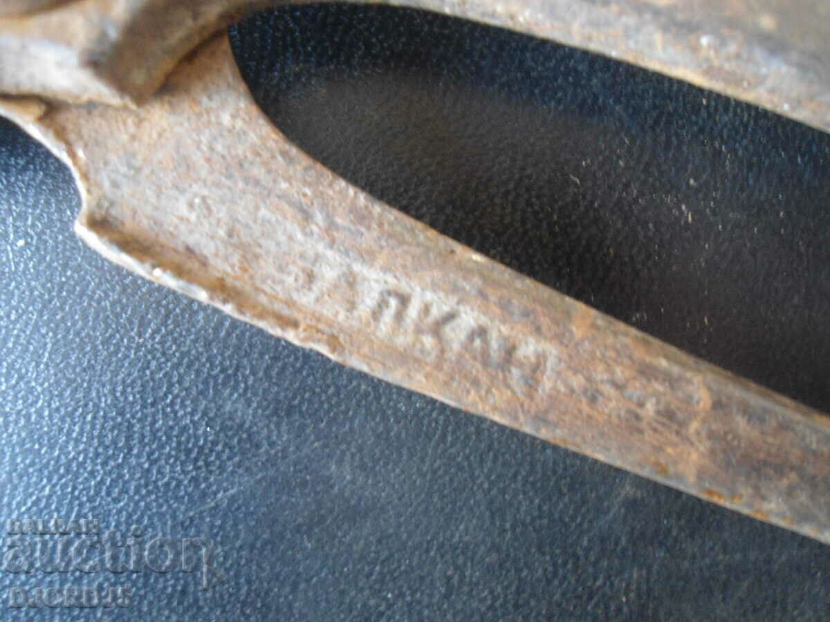 Old pliers "BALKAN" with price 4.00 BGN | € 2.05 Old pliers "BALKAN" with price 4.00 BGN | € 2.05