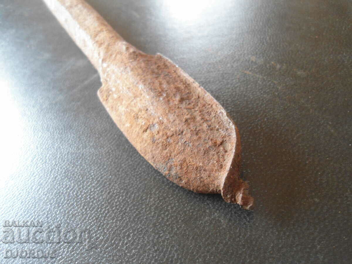 Auction Old drill, chipping Auction Old drill, chipping