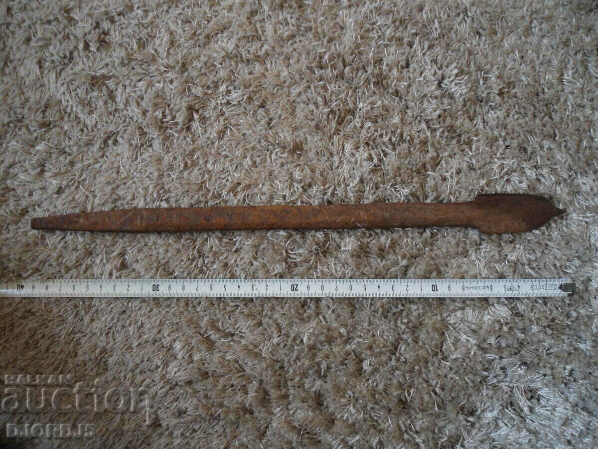 Old drill, chipping - 5 Old drill, chipping - 5