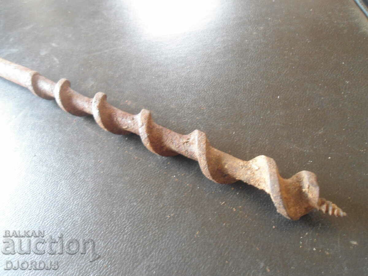 Old drill, chipping with price 3.00 BGN | € 1.53 Old drill, chipping with price 3.00 BGN | € 1.53