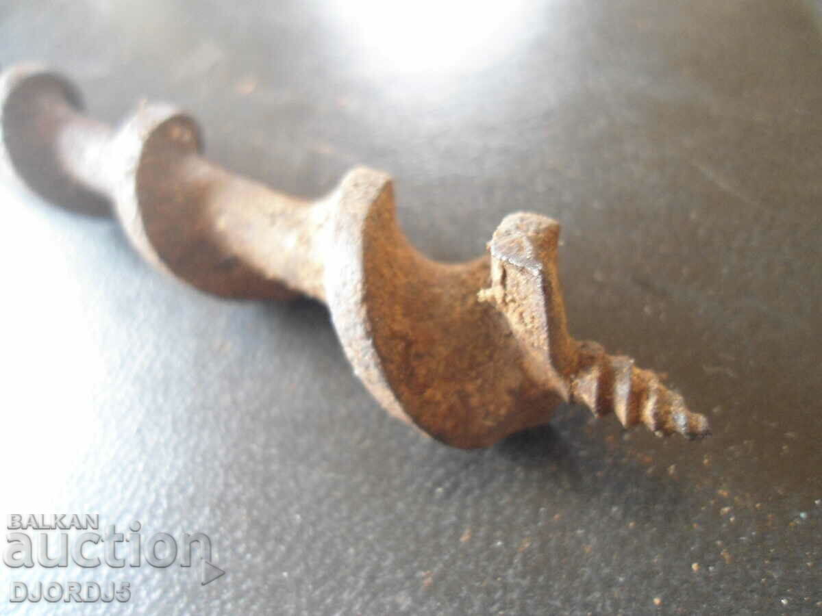 Auction Old drill, chipping Auction Old drill, chipping