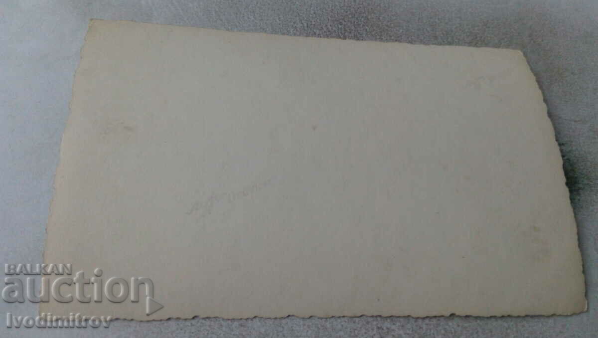 Photo Men and women at a cocktail party with price 2.35 BGN | € 1.20 Photo Men and women at a cocktail party with price 2.35 BGN | € 1.20