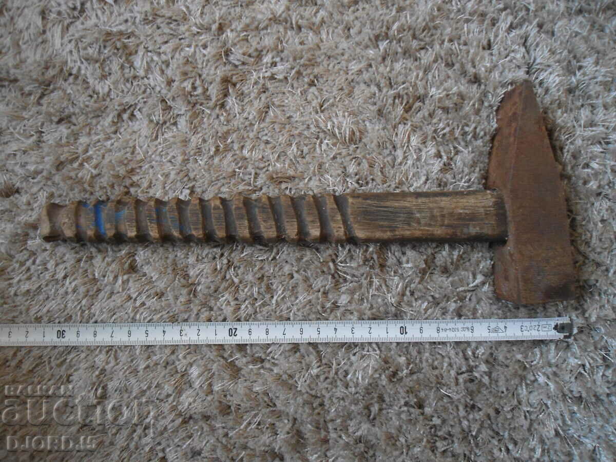Old hammer, wooden handle - 7 Old hammer, wooden handle - 7