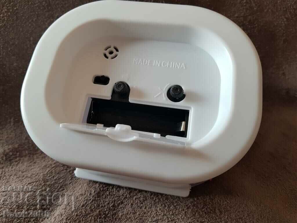 QUARTZ rattling clock with stoic - 6