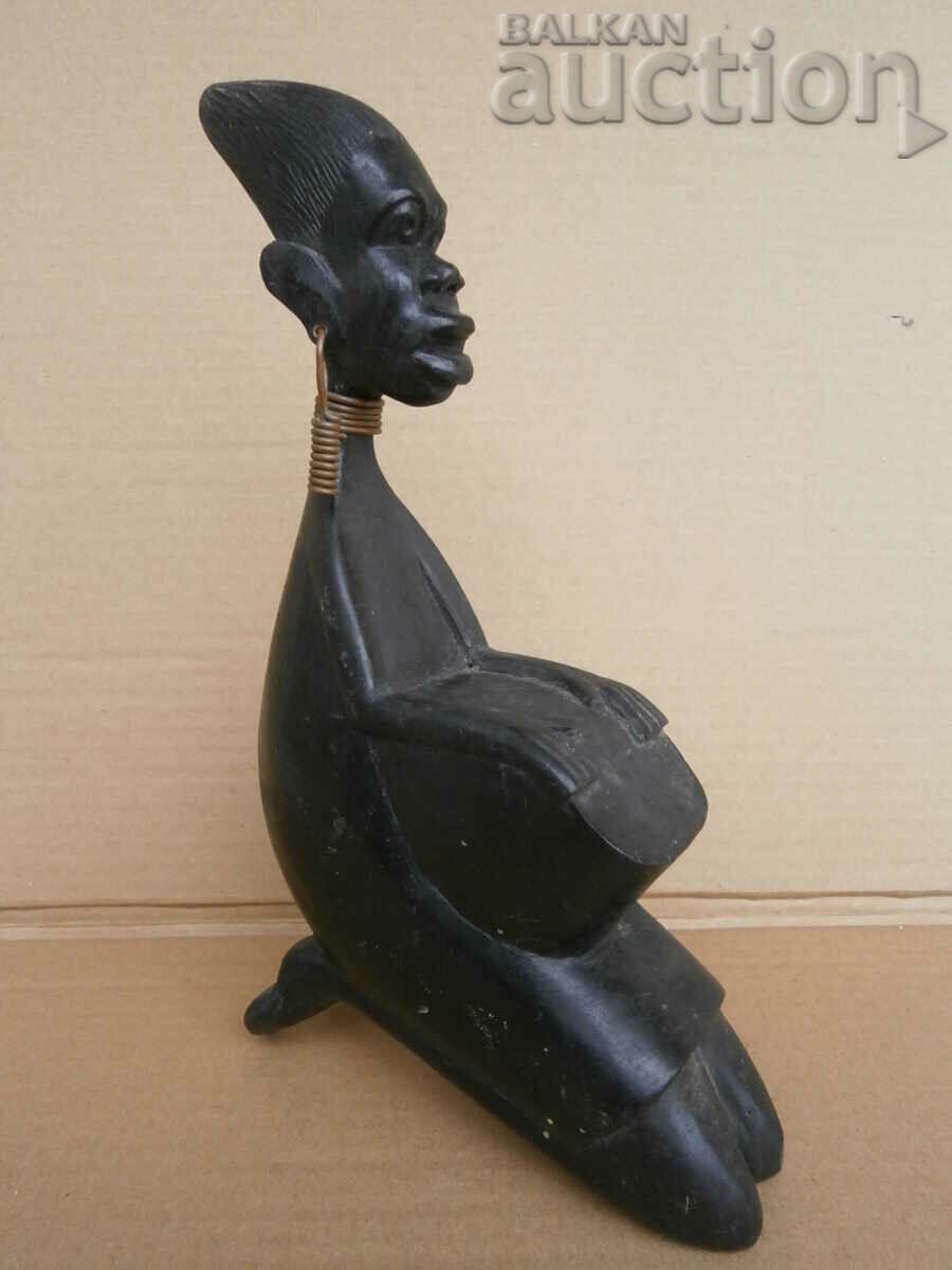 Μαύρο ξύλινο ειδώλιο αγαλματίδιο αγαλματίδιο πλαστικό