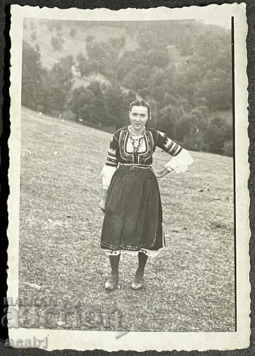 Delivery of Bulgarian costumes Delivery of Bulgarian costumes