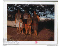 OLD PHOTO BULGARIANS AND CROATIANS AT THE SEA POLAROID G001