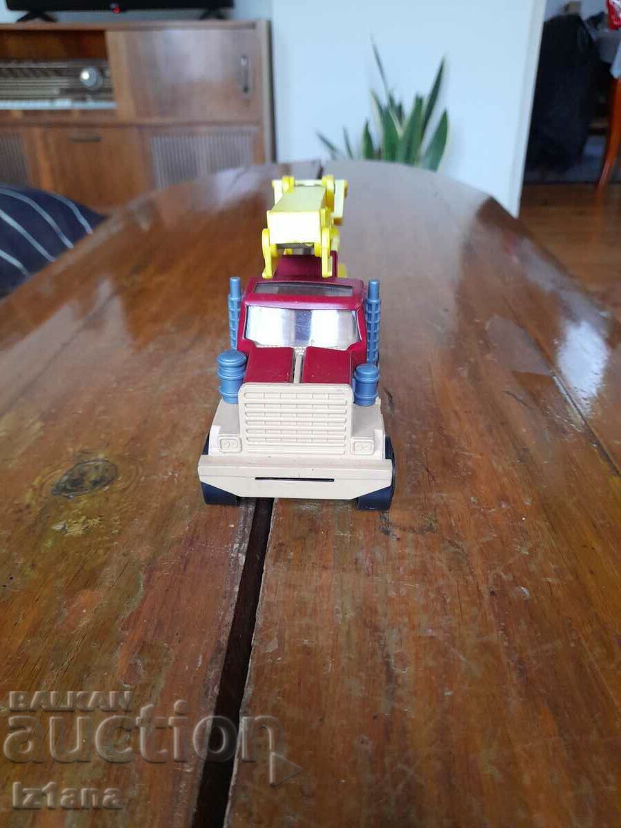 Old MIR truck with price 45.00 BGN | € 23.01 Old MIR truck with price 45.00 BGN | € 23.01
