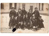 1933 OLD PHOTO PAVLIKENI GIRLS IN 3rd CLASS G026