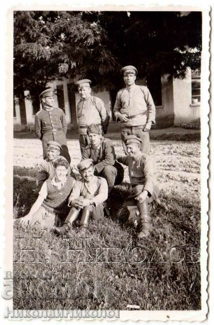 1943 SMALL OLD PHOTO MILITARY AT PORDIM G046