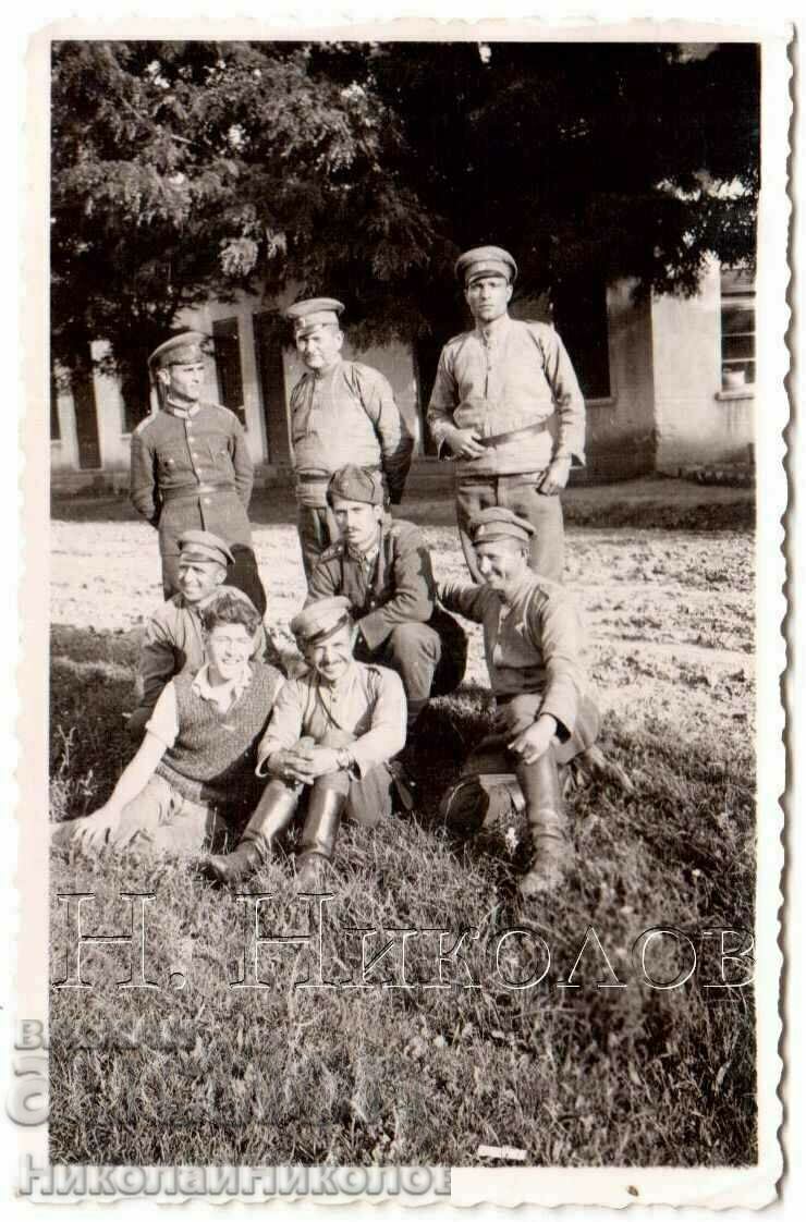 1943 МАЛКА СТАРА СНИМКА ВОЕННИ В ПОРДИМ Г046 1943 МАЛКА СТАРА СНИМКА ВОЕННИ В ПОРДИМ Г046