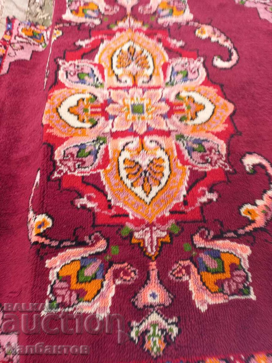 KITTENIK GUBER cu preț 120.00 BGN | € 61.36