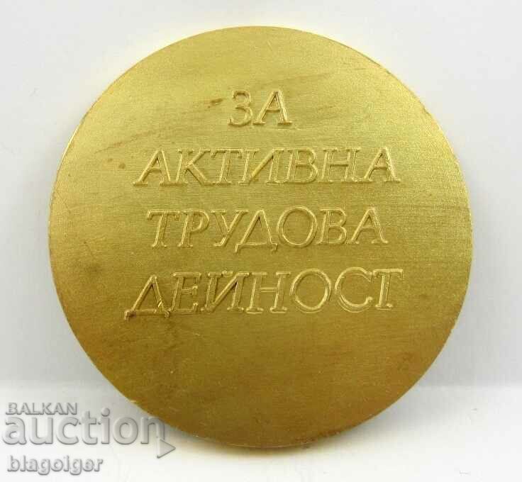 Auction PLAQUET-MEDAL-WITH MAT-TIRE-MOTOR TRANSPORT-AWARD Auction PLAQUET-MEDAL-WITH MAT-TIRE-MOTOR TRANSPORT-AWARD