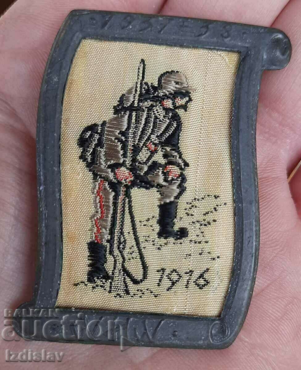 Licitație Insigna de donație Winterhifswerk nazistă rară 1937-1938 Licitație Insigna de donație Winterhifswerk nazistă rară 1937-1938