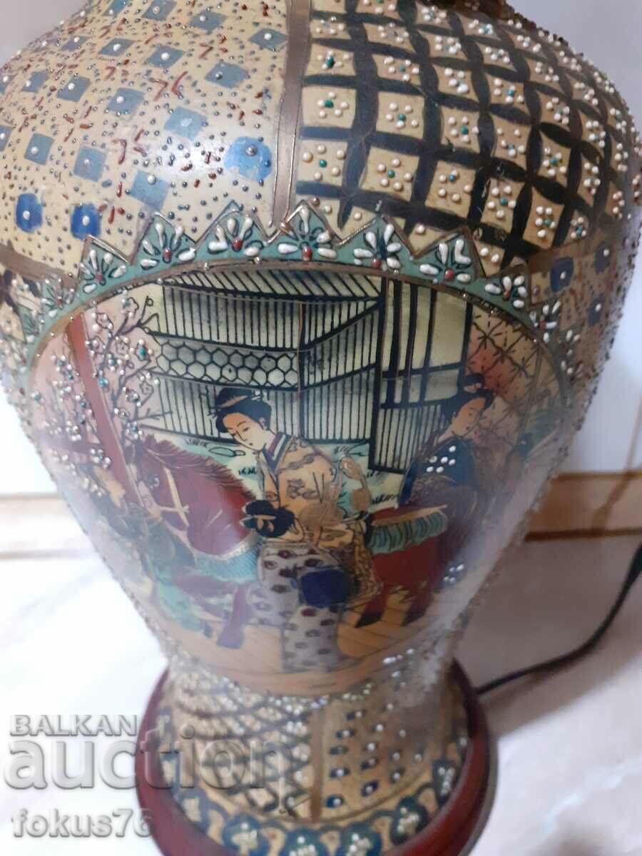 Auction  Great old satsuma porcelain china large lamp