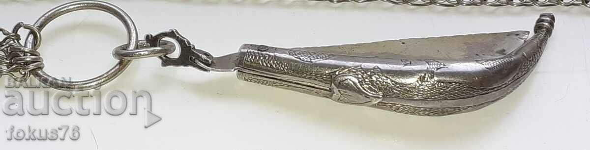 Un custek mare de argint otoman cu cuțit de buzunar cu preț 1600.00 BGN | € 818.07