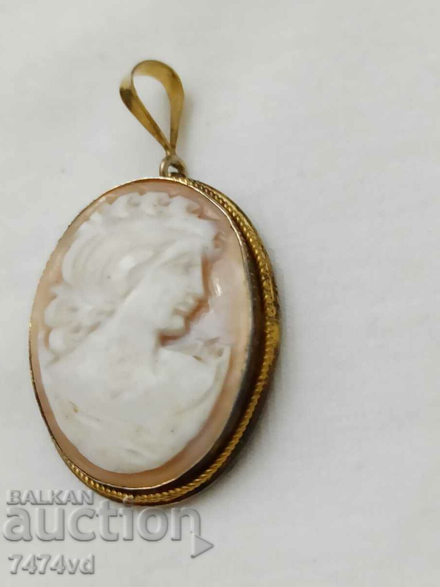 Auction Silver old medallion-cameo - silver with gilding, marking Auction Silver old medallion-cameo - silver with gilding, marking