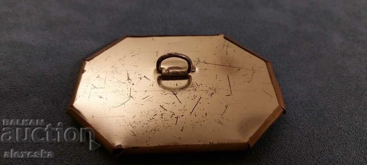 Old lady's mirror - 6 Old lady's mirror - 6