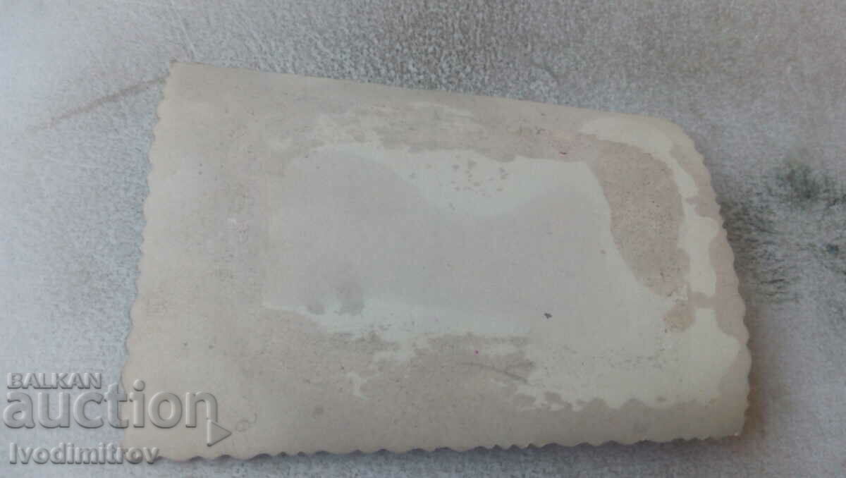 Φωτογραφικοί αξιωματικοί άνδρες και γυναίκες στο δρόμο με τιμή 1.45 BGN | € 0.74 Φωτογραφικοί αξιωματικοί άνδρες και γυναίκες στο δρόμο με τιμή 1.45 BGN | € 0.74