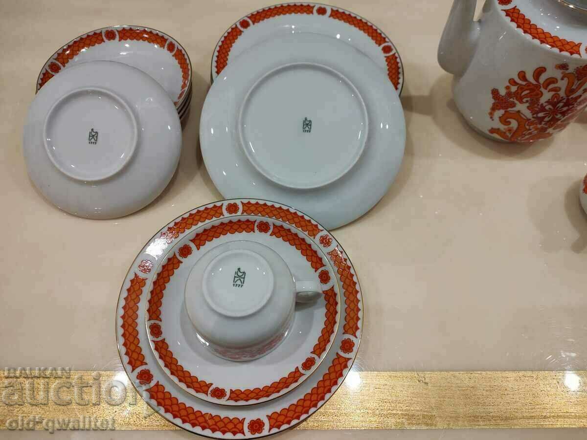 Delivery of Porcelain tea / coffee set, for 6 people, Germany Delivery of Porcelain tea / coffee set, for 6 people, Germany
