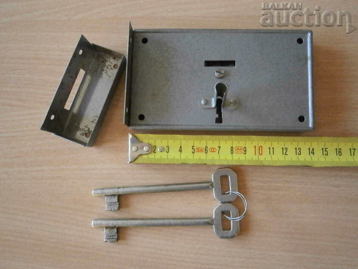 70s retro vintage lock machine lock mechanism with price 25.00 BGN | € 12.78 70s retro vintage lock machine lock mechanism with price 25.00 BGN | € 12.78