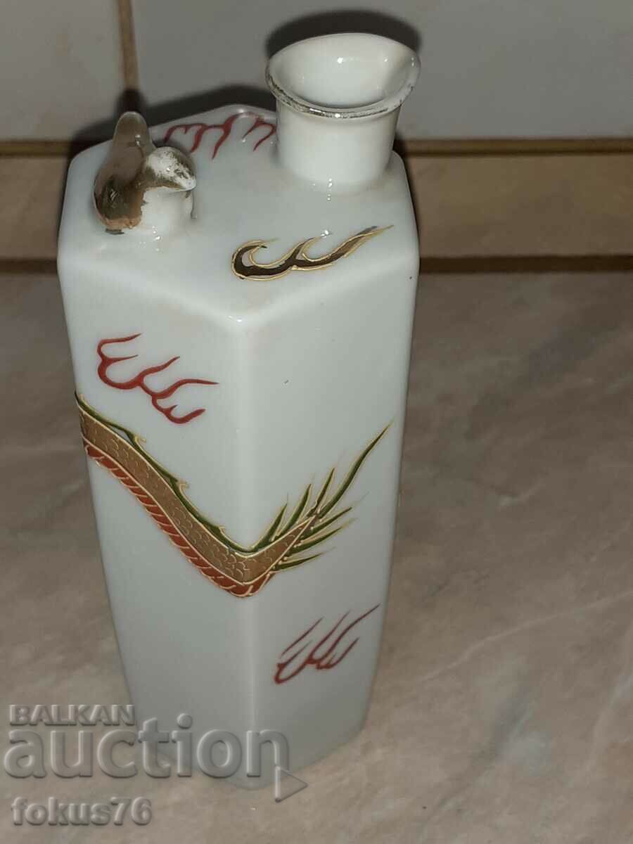 Delivery of Old Japanese playing sake jug hand painted porcelain Delivery of Old Japanese playing sake jug hand painted porcelain