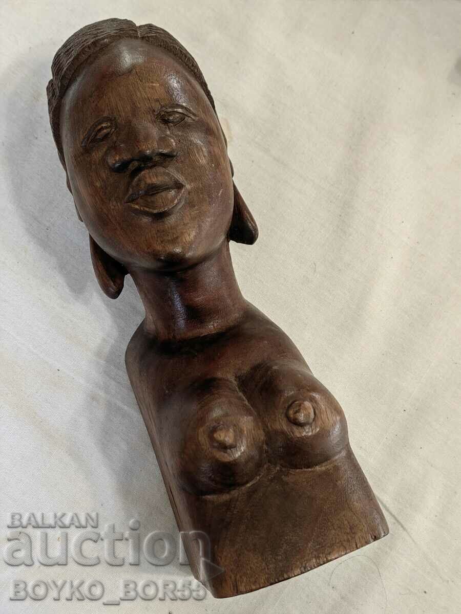 Figurină africană antică originală cu preț 59.00 BGN | € 30.17 Figurină africană antică originală cu preț 59.00 BGN | € 30.17