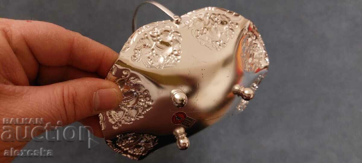 Delivery of Old candy box - Germany Delivery of Old candy box - Germany