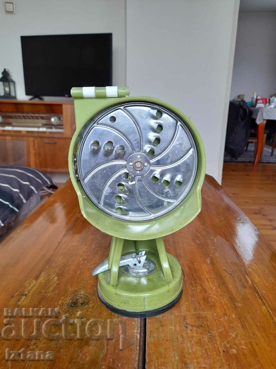 Old mill, Moplen planer with price 30.00 BGN | € 15.34 Old mill, Moplen planer with price 30.00 BGN | € 15.34