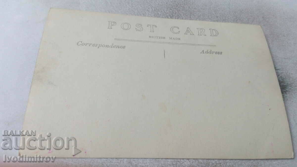 Φωτογραφία Παιδιά που παίζουν στο λιβάδι δίπλα στην κατασκήνωση στο βουνό με τιμή 1.65 BGN | € 0.84 Φωτογραφία Παιδιά που παίζουν στο λιβάδι δίπλα στην κατασκήνωση στο βουνό με τιμή 1.65 BGN | € 0.84