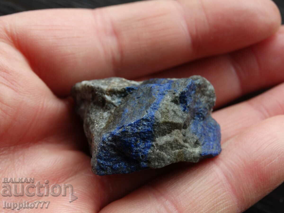 Auction 38 grams of natural lapis lazuli Auction 38 grams of natural lapis lazuli
