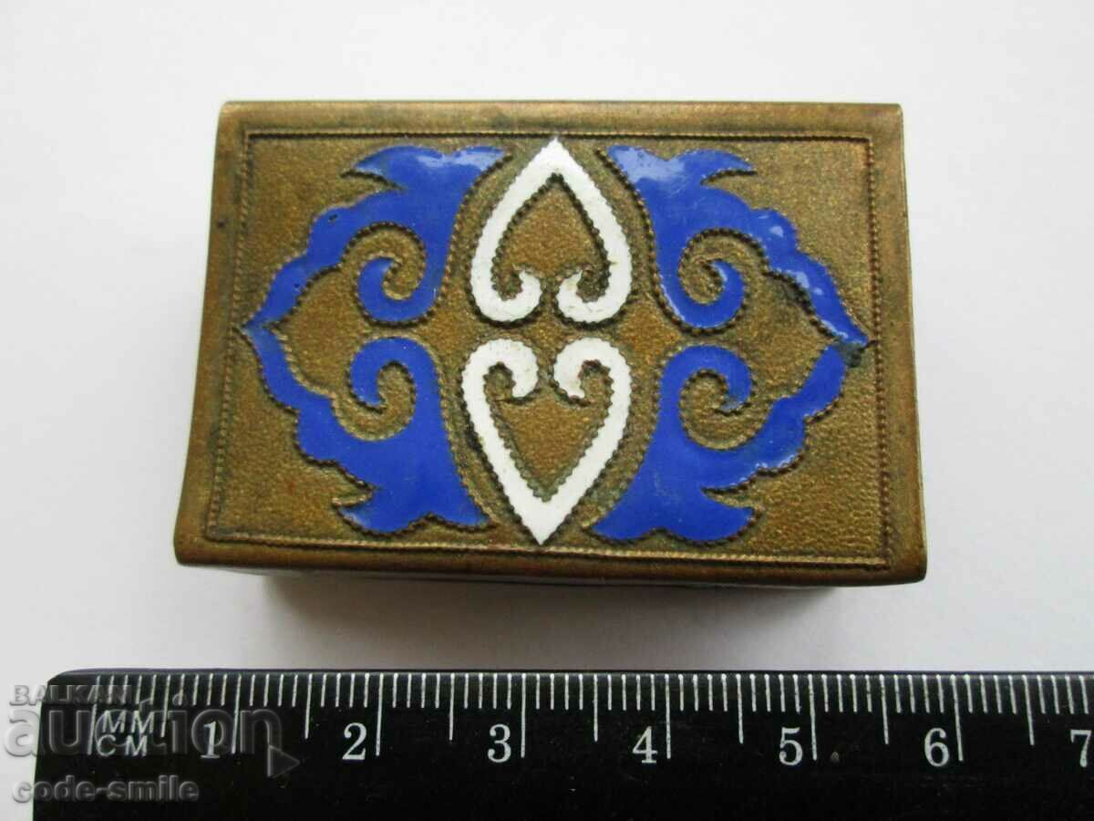 A beautiful old Russian matchbox with cellular enamel with price 60.00 BGN | € 30.68 A beautiful old Russian matchbox with cellular enamel with price 60.00 BGN | € 30.68