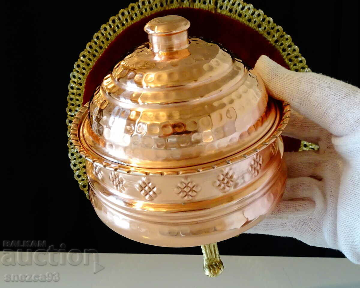 Antique copper sugar bowl, candy box, copper vessel. with price 59.00 BGN | € 30.17 Antique copper sugar bowl, candy box, copper vessel. with price 59.00 BGN | € 30.17